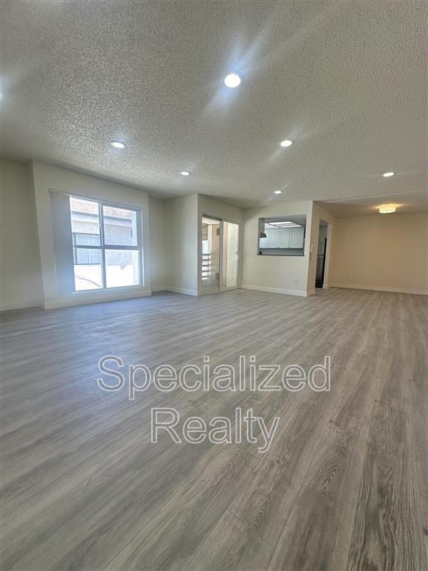 328 E Providencia Ave #202H - Photo 3 of 14
