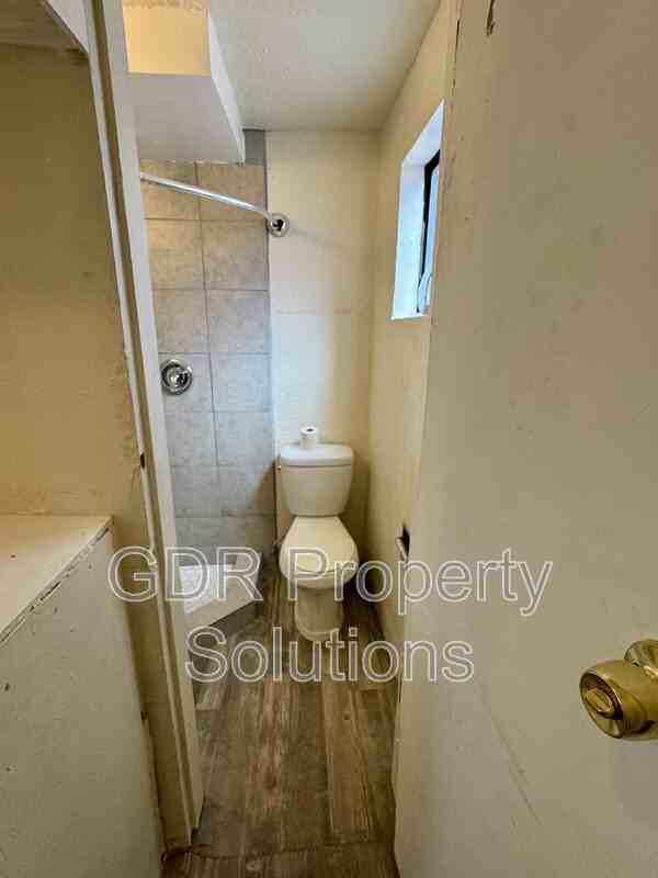 304 Texas St Ne - Photo 5 of 10