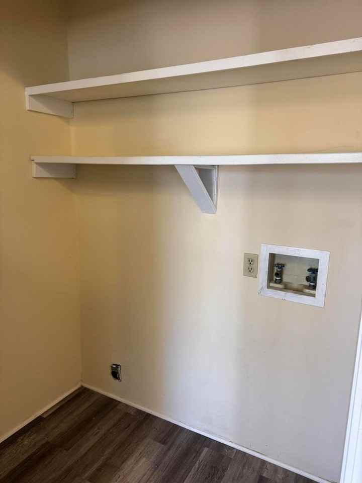 67 Hickory Knl - Photo 3 of 7