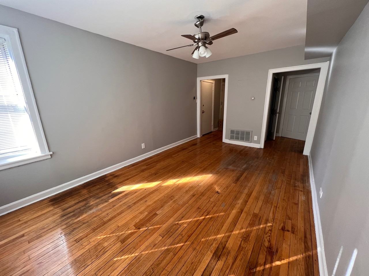 3723-3729 W Grand Ave - Photo 3 of 7