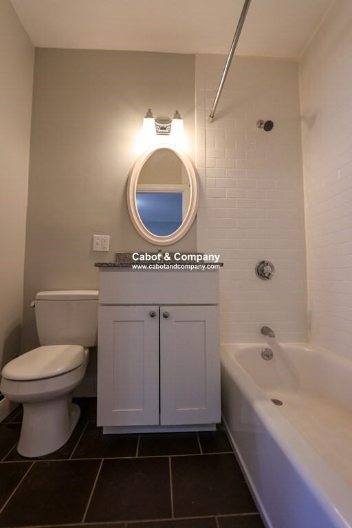 20 Roberts St #5 - Photo 7 of 9