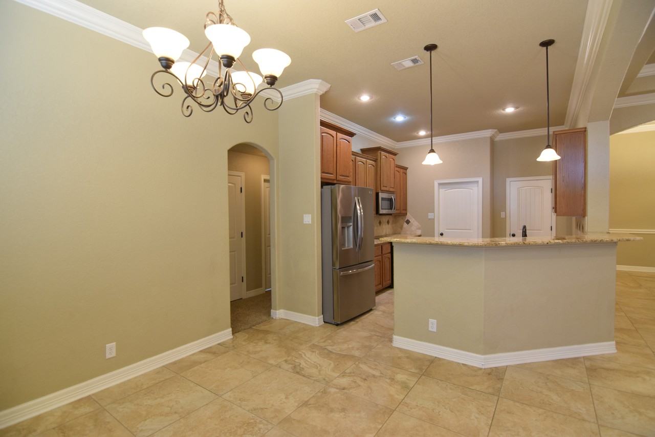 2506 Jackson Dr - Photo 6 of 23