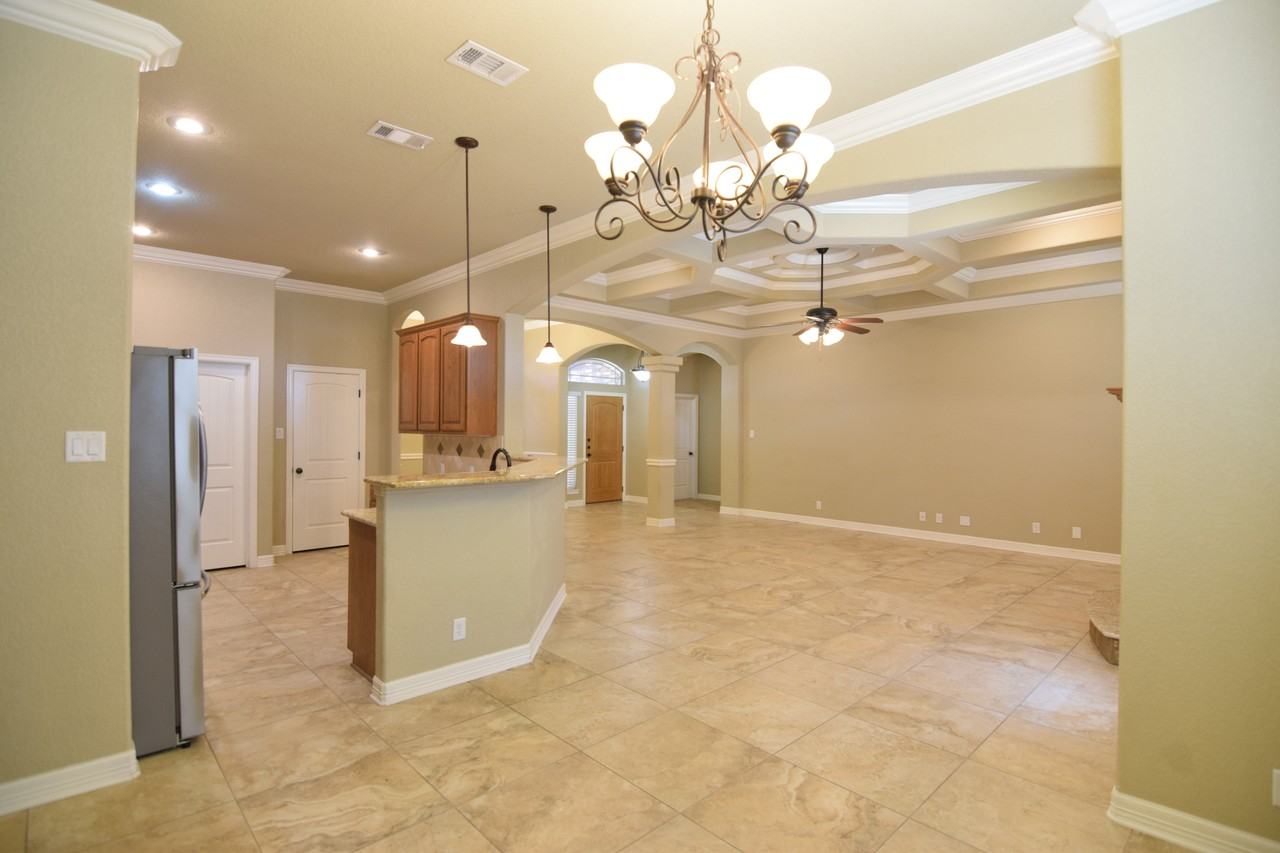 2506 Jackson Dr - Photo 7 of 23