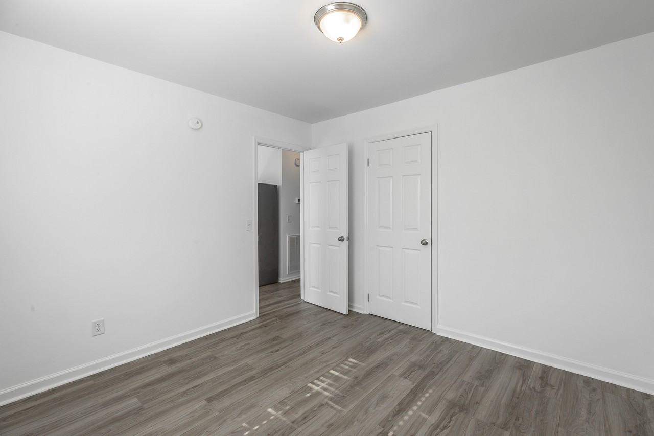 114 Hendricks Blvd #NA - Photo 2 of 16