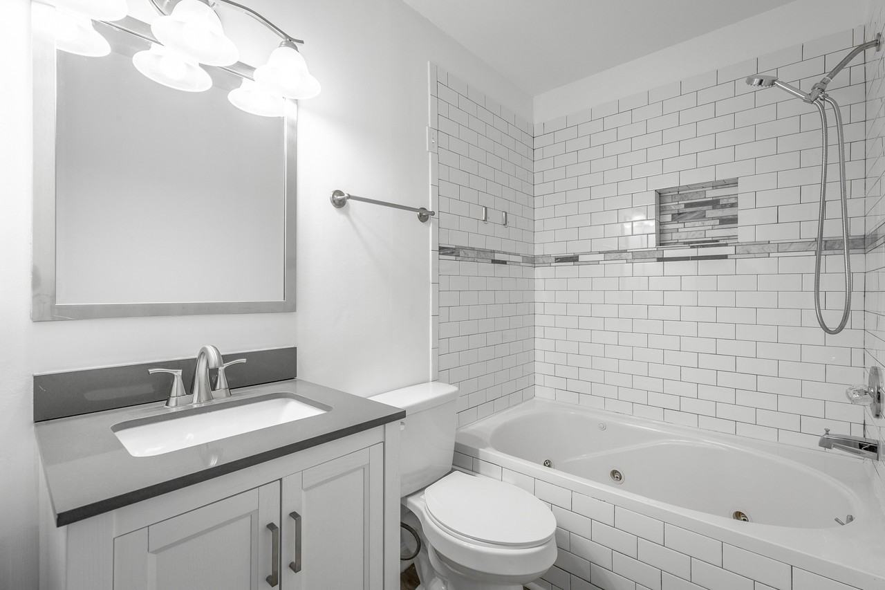 114 Hendricks Blvd #NA - Photo 4 of 16