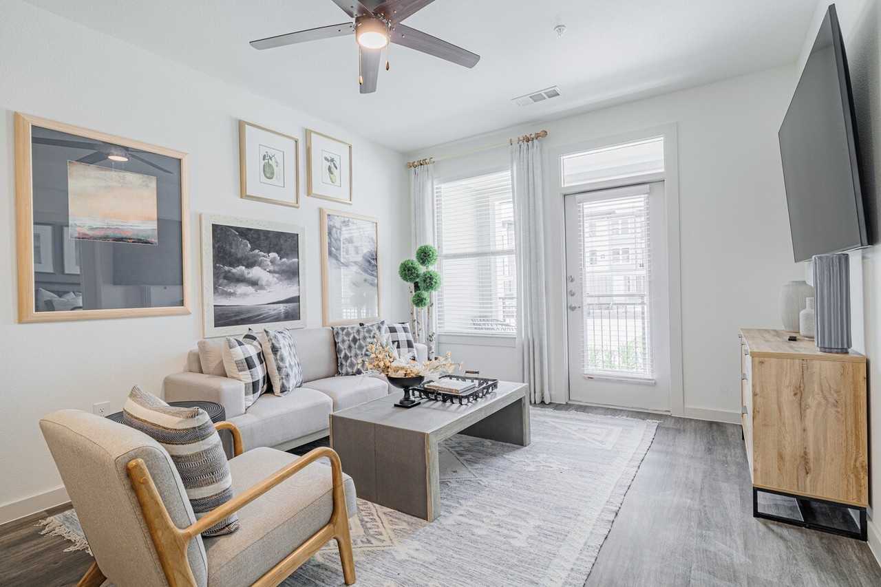 5688 Gessner Road #WO1 - Photo 6 of 15