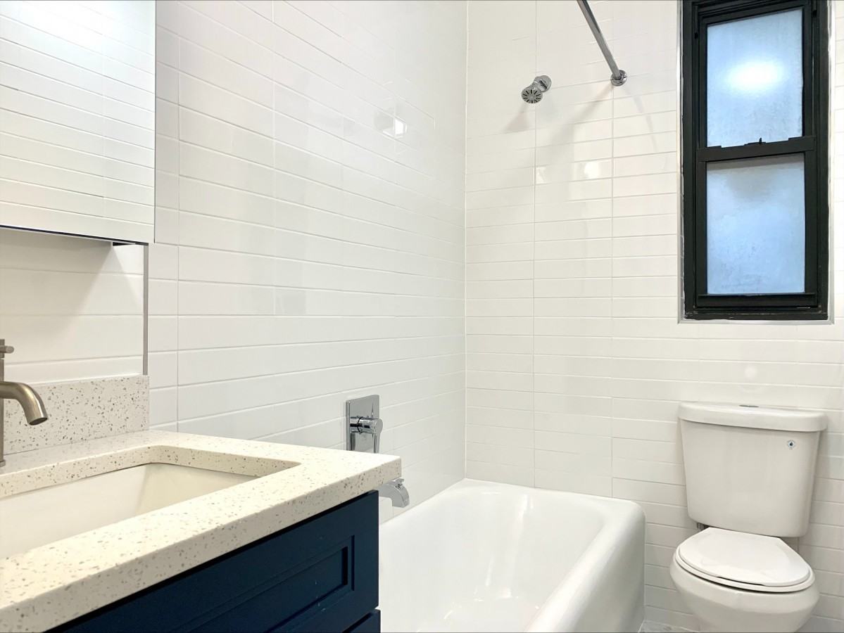 E 58th St #10G - Photo 7 of 7