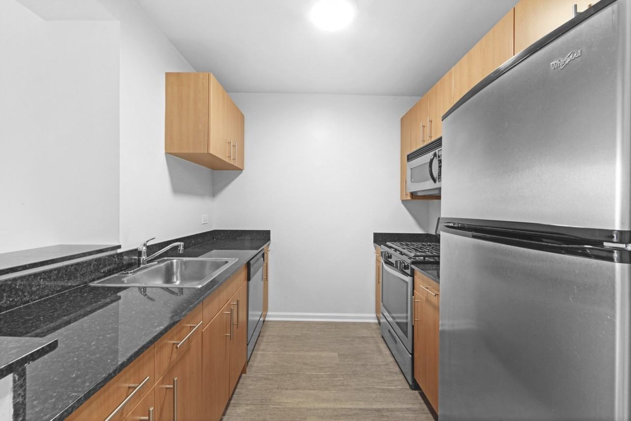 E 92nd St #25A - Photo 6 of 12