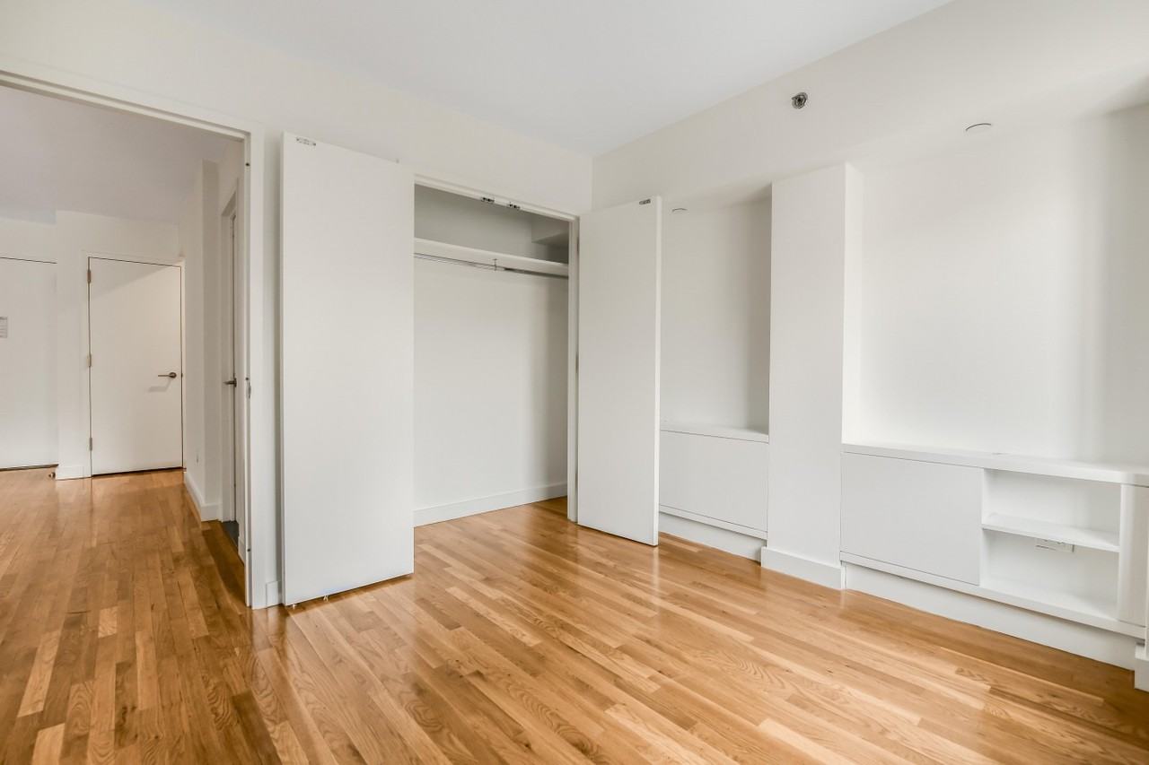 W 15th St #104 - Photo 6 of 9