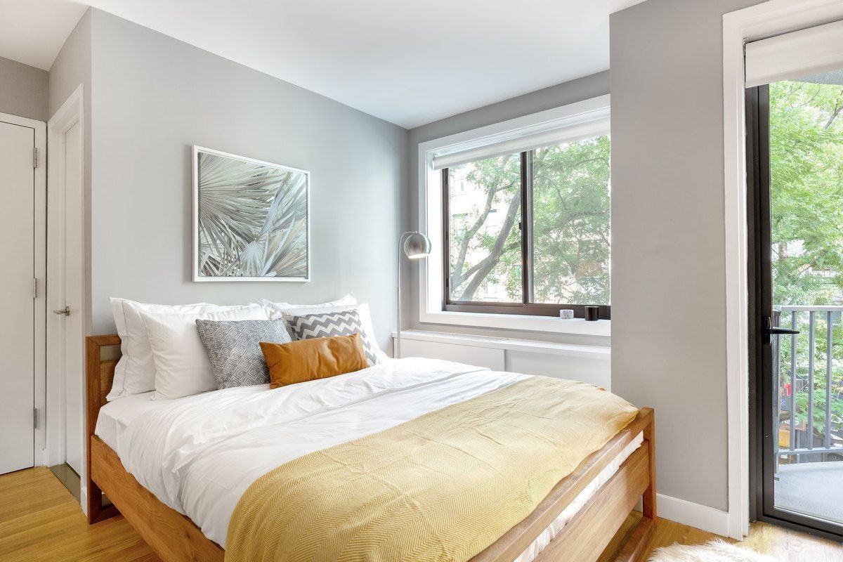 W 15th St #621 - Photo 3 of 6