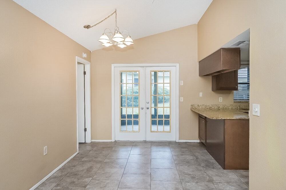 7700 Vienna Ln - Photo 5 of 16