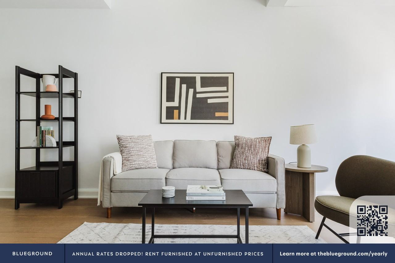 300 East 57th Street - Photo 3 of 25