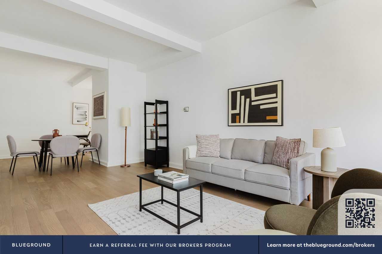 300 East 57th Street - Photo 4 of 25