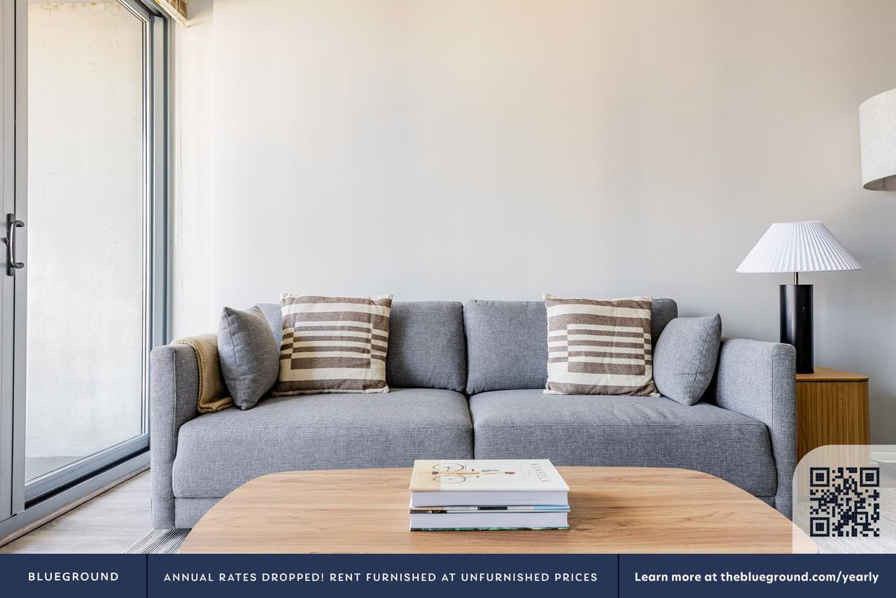 180 North Jefferson Street - Photo 3 of 40