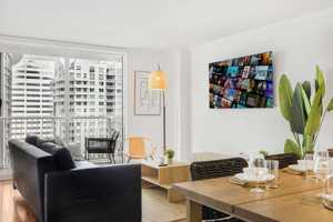 featured image of 1 Nw 12th St