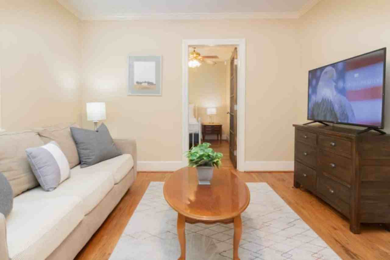 1416 South Dixon Drive - Photo 5 of 93