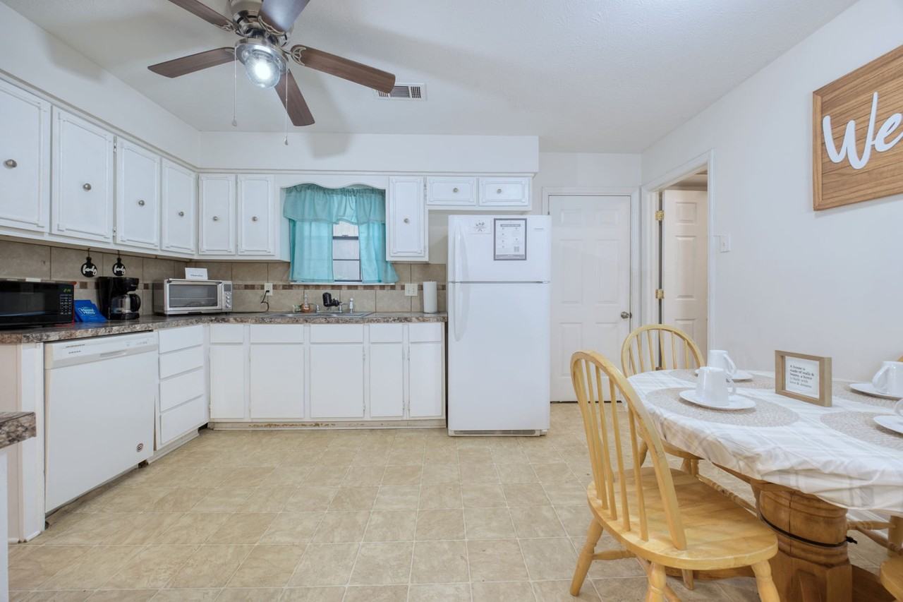 4900 Hearthstone Dr #1043456P - Photo 4 of 50