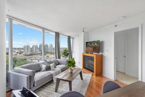 featured image of 688 Abbott St