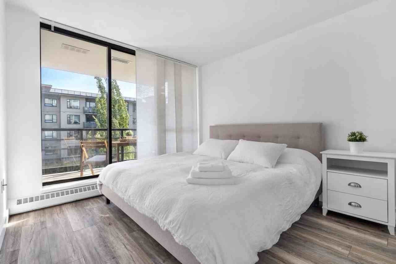 124 West 1st St #1051810P - Photo 2 of 26