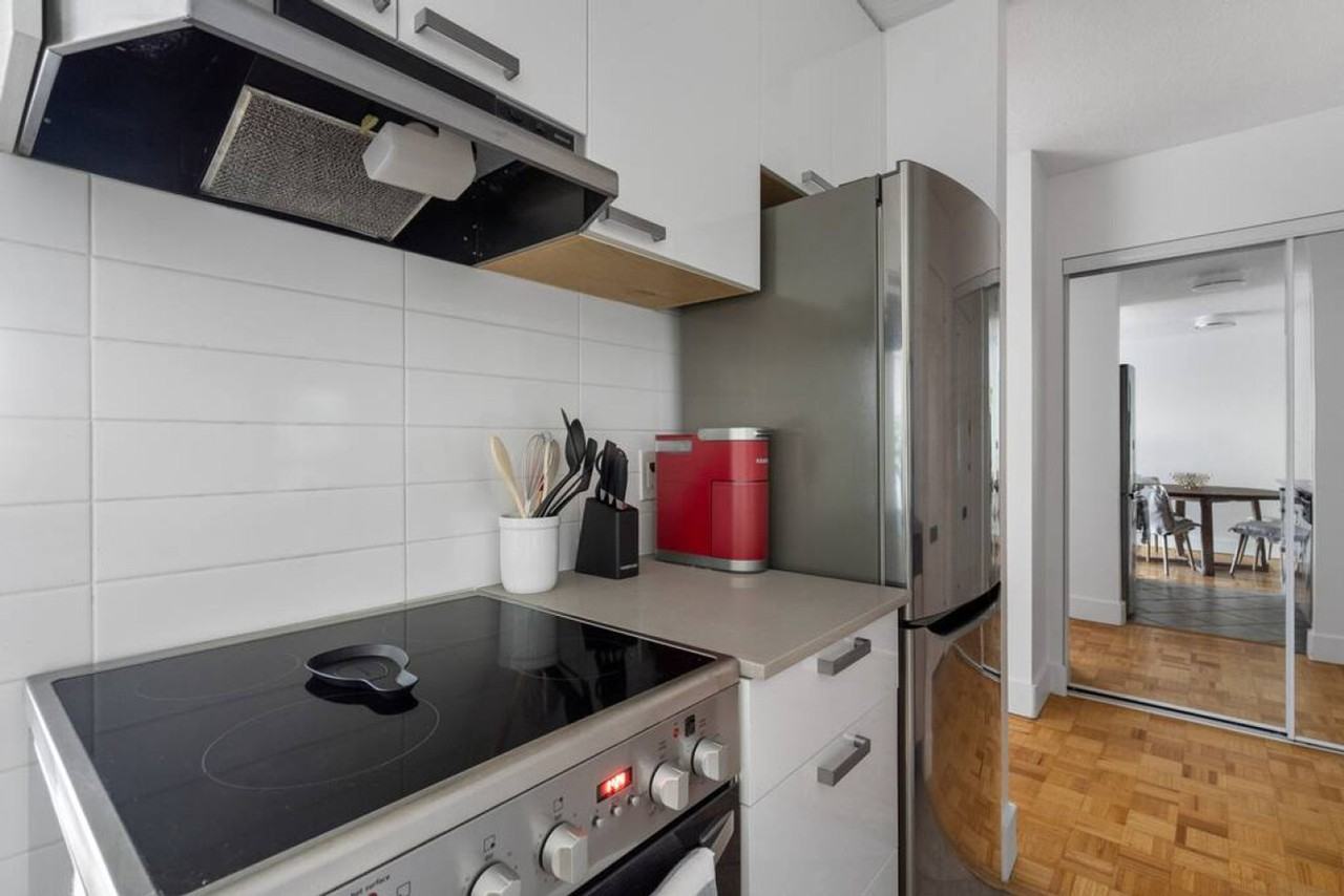 1190 10th Avenue Bikeway - Photo 4 of 21