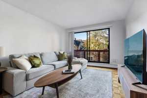 featured image of 1190 10th Ave W