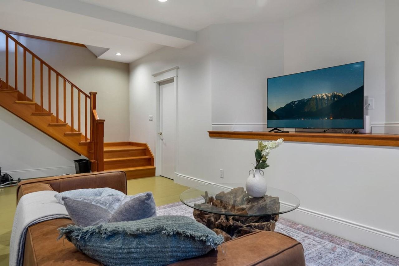 35 East 6th Ave #1051885P - Photo 5 of 50