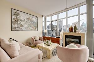 featured image of 1050 Smithe Street