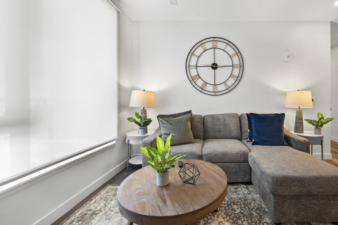 282 Bremen St #1240293P - Photo 2 of 41