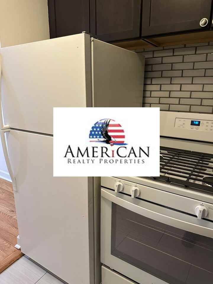 6830 North Sheridan Road - Photo 3 of 12