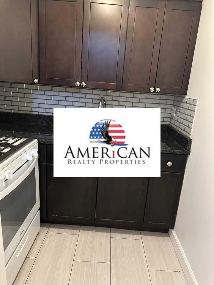 6830 North Sheridan Road - Photo 4 of 12