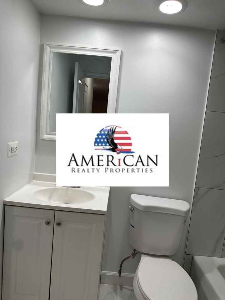 6830 North Sheridan Road - Photo 7 of 12