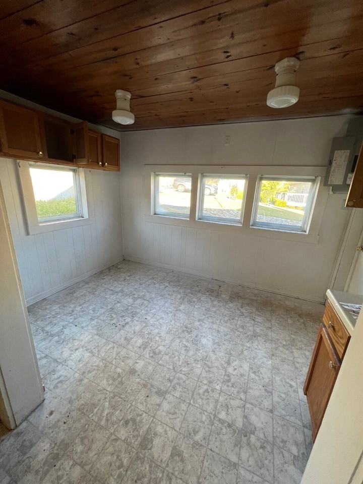 206 Post Rd - Photo 3 of 19