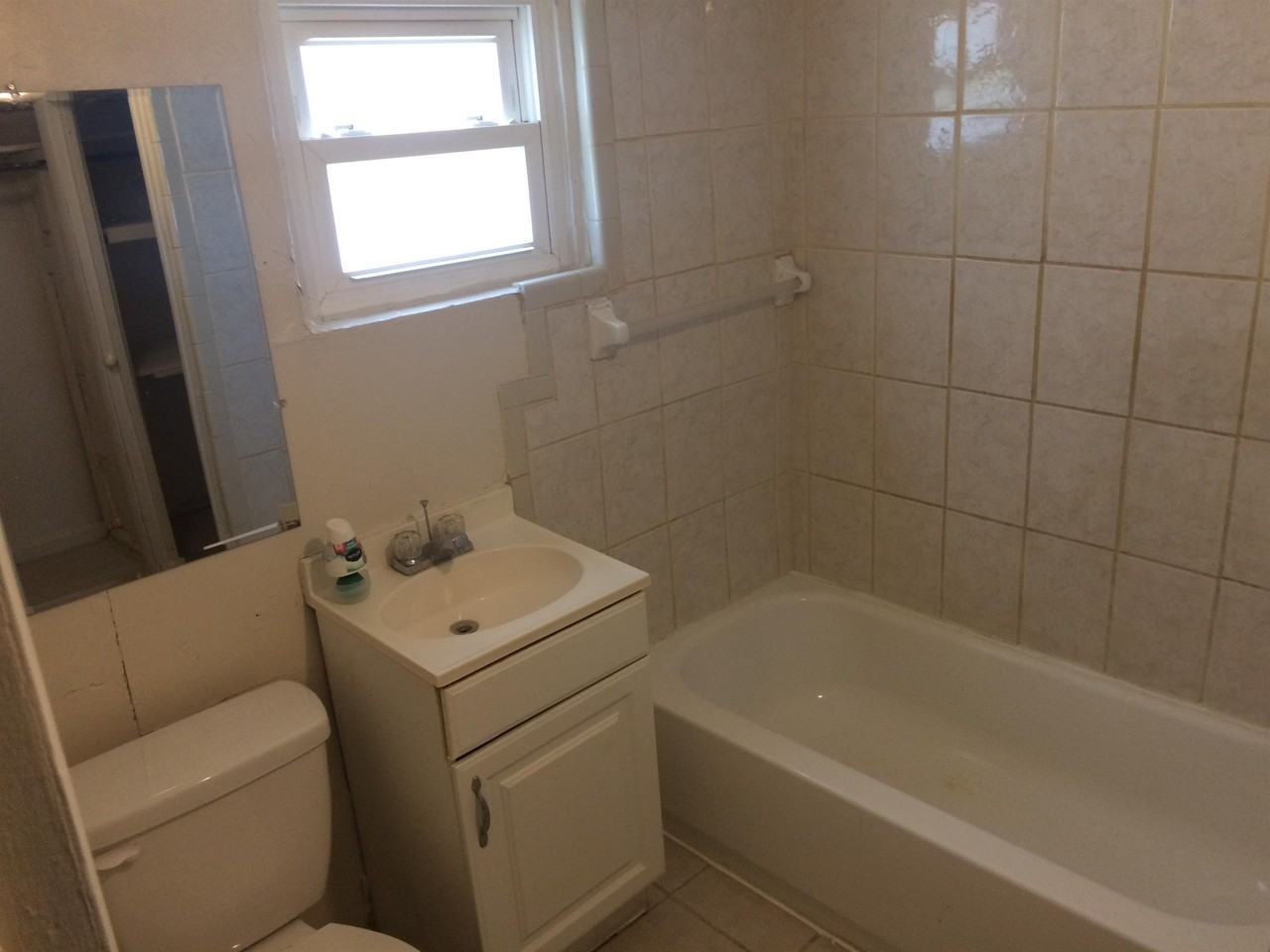935 S Dr Martin Luther King Jr Blvd - Photo 3 of 8
