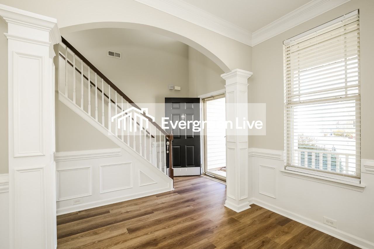 3958 Creekmoore Dr - Photo 6 of 15