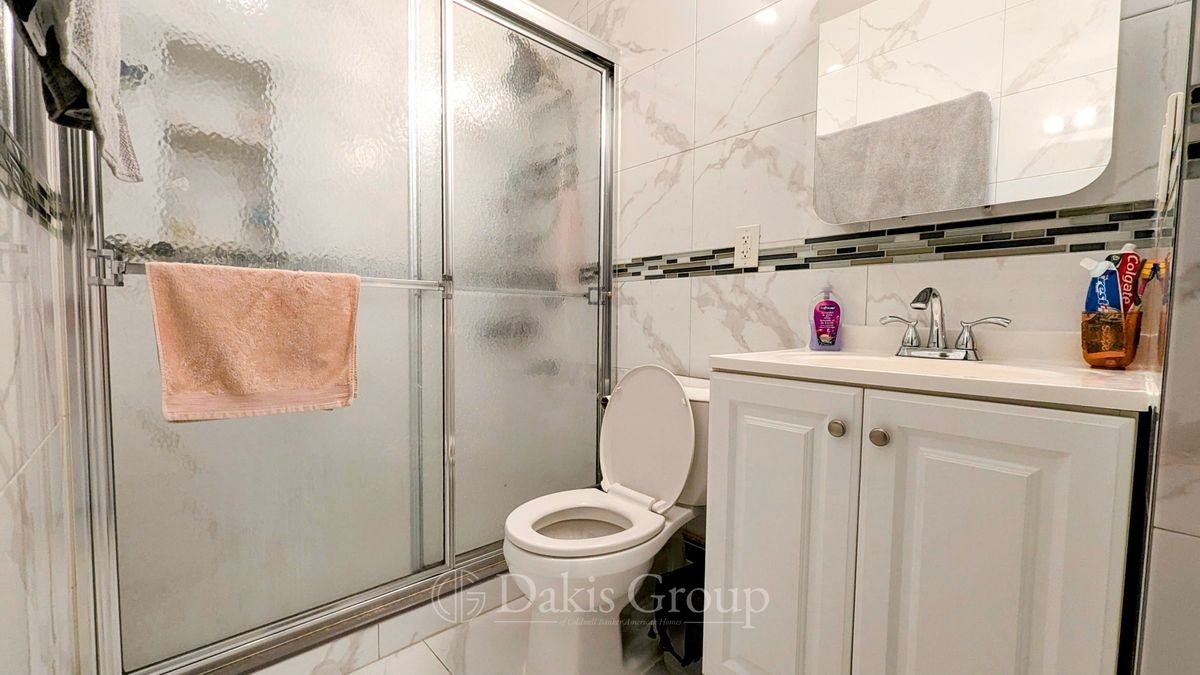 14421 26th Ave - Photo 7 of 8