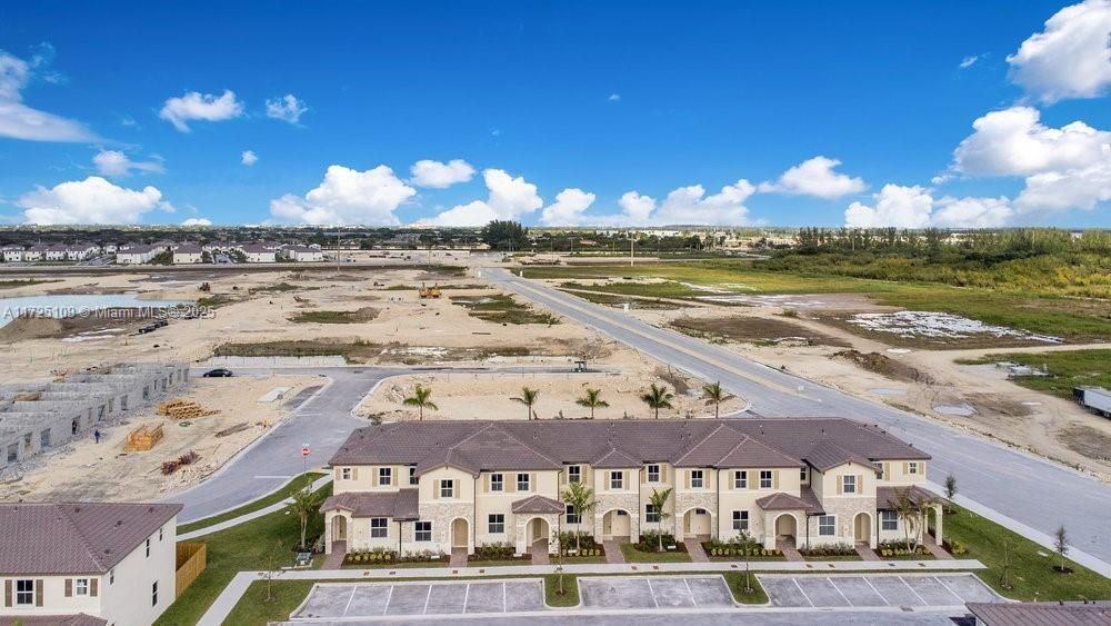 Se 28th St - Photo 3 of 17