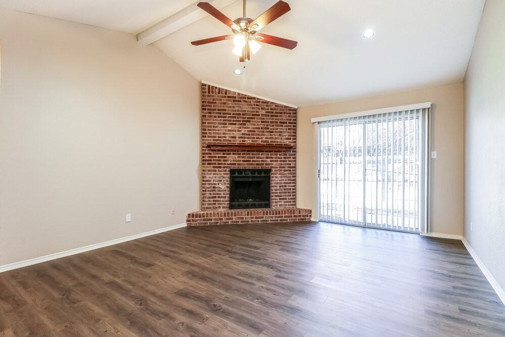 2808 Barnes Dr - Photo 2 of 15