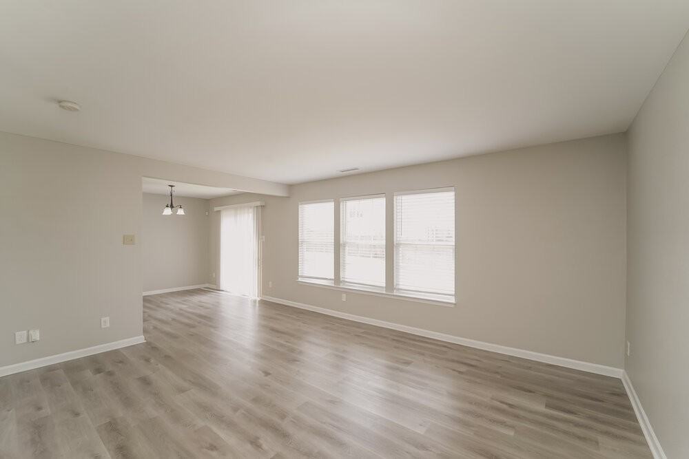 822 Littleton Dr - Photo 5 of 17