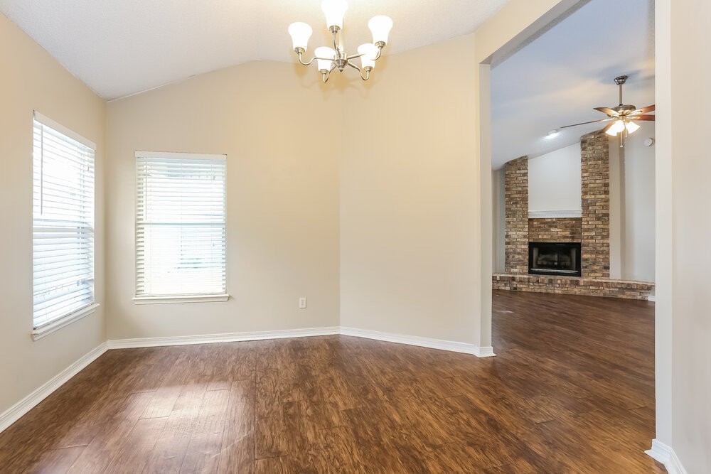 4002 Bald Eagle Ln - Photo 5 of 16