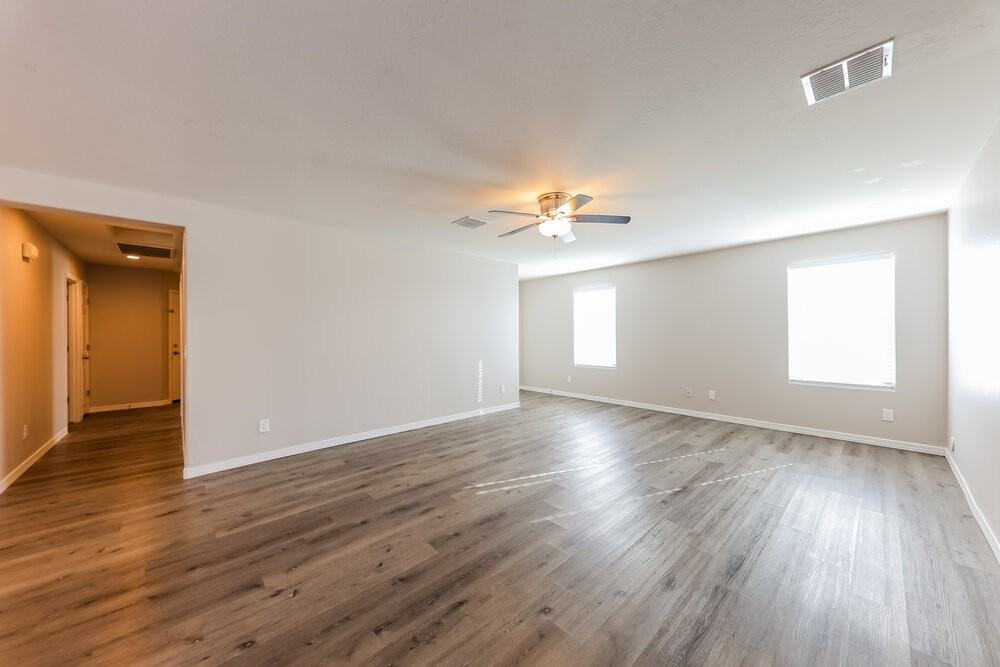 83 6th Ave W - Photo 4 of 16
