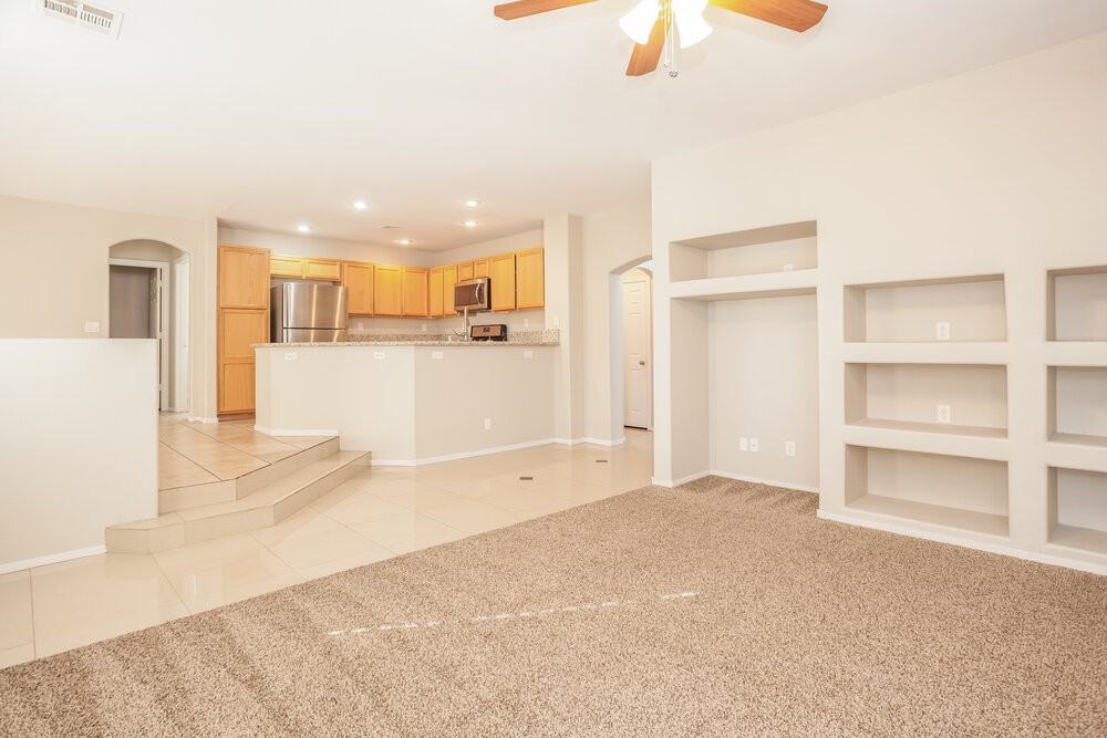 8124 Lilac Harbor Ct - Photo 7 of 24