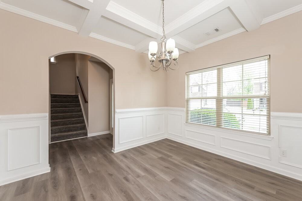 4075 Whitfield Oak Way - Photo 6 of 17