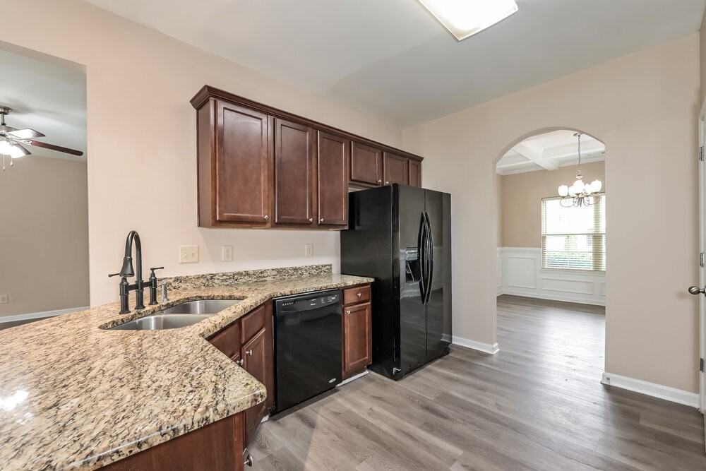 4075 Whitfield Oak Way - Photo 7 of 17