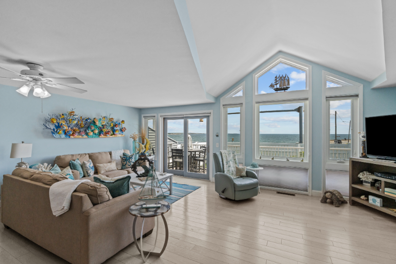 19 Beach St - Photo 6 of 20