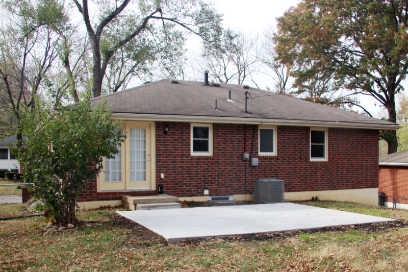 106 N 1st St - Photo 4 of 22