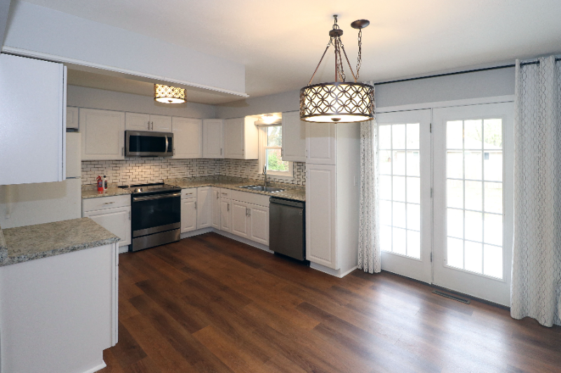 106 N 1st St - Photo 5 of 22