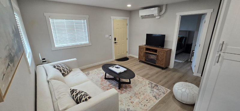 3013 W Lakeside Dr #1 - Photo 7 of 19