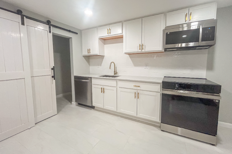 15 Sloan Ln #2 - Photo 2 of 17