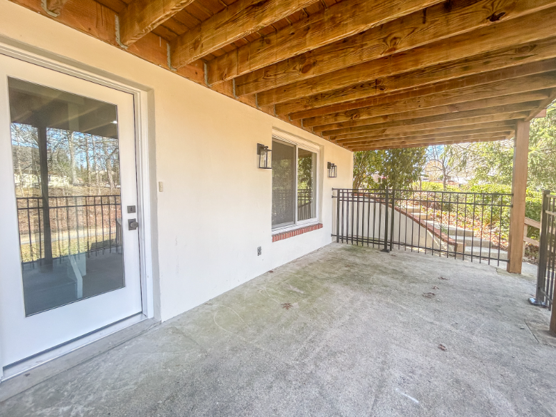 15 Sloan Ln #2 - Photo 5 of 17