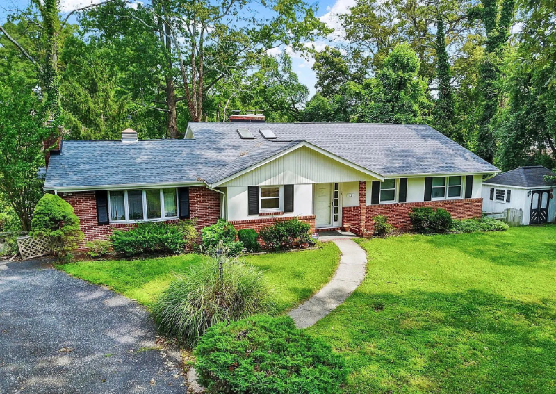 15 Sloan Ln #2 - Photo 6 of 17